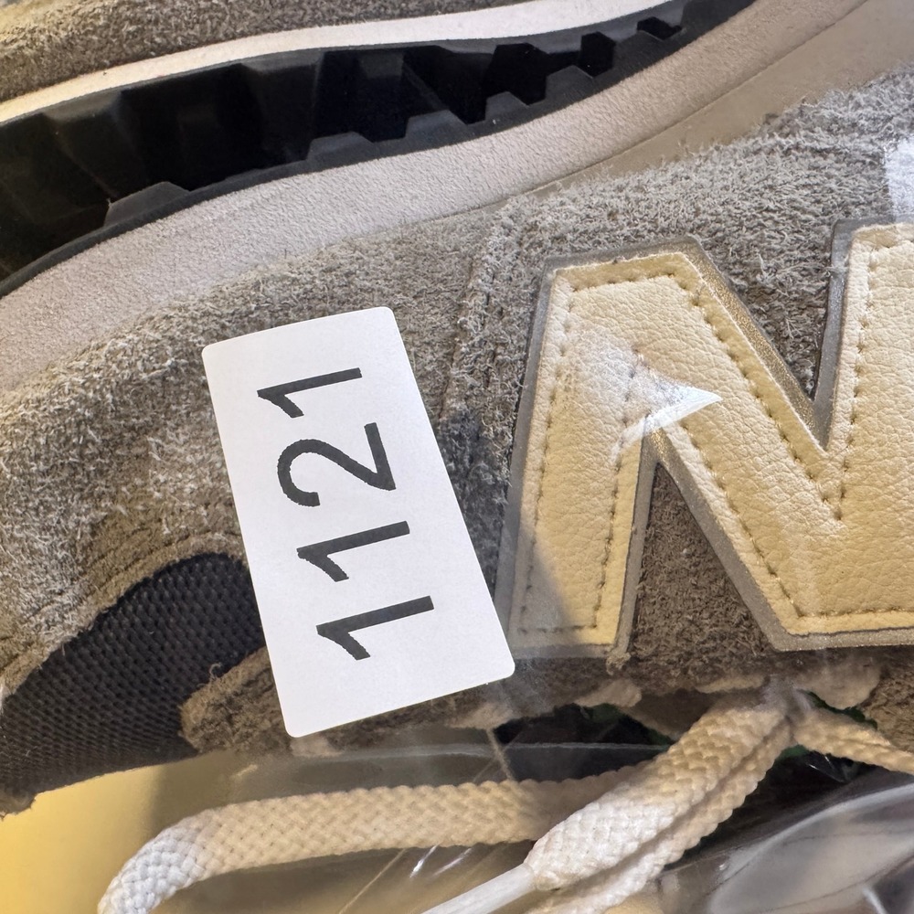 New Balance 574 Sneakers Mens Size 13 Shadow Grey Sea Salt Suede U574GWH - Picture 16 of 16